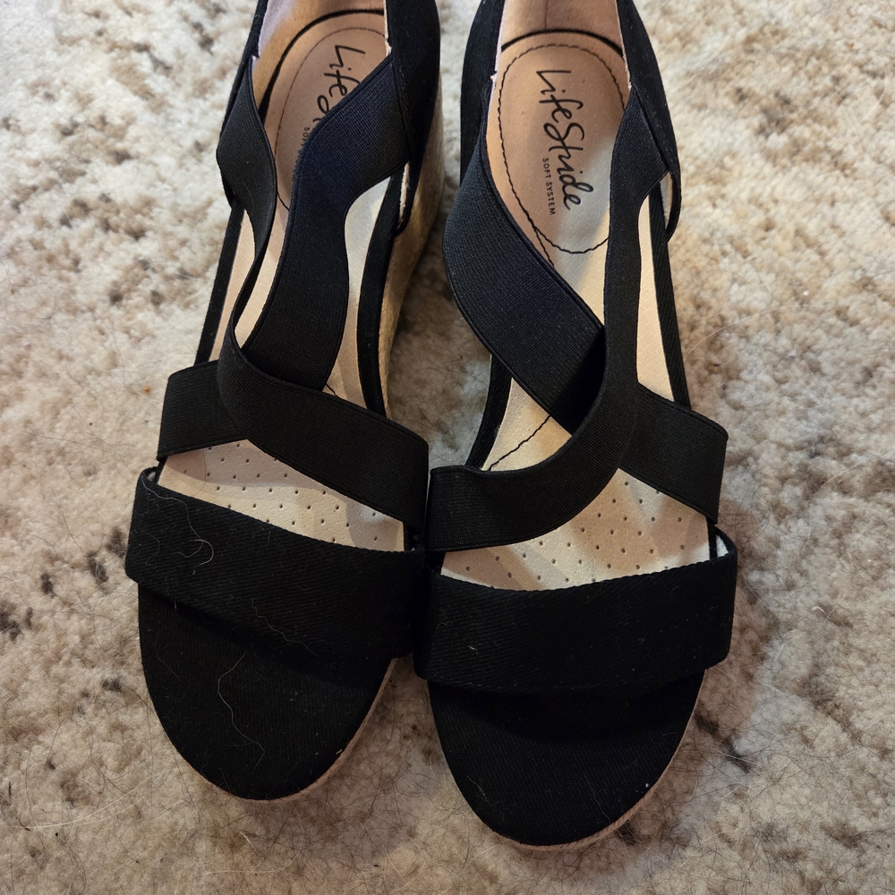 Life Stride Women's Black Sandals